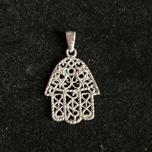 Elegant Silver Hamsa Pendant